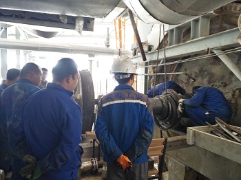 楊克紙機烘缸軸頭磨損在線修復