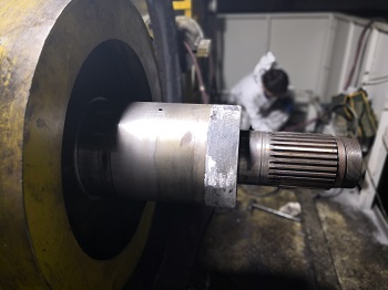 機械壓力機軸承位磨損索雷技術(shù)現(xiàn)場