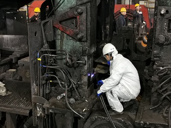 軋機機架平衡塊、砧鐵接觸面磨損修