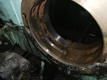 首鋼減速機軸承室磨損修復