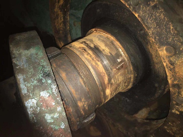 現場六小時完成真空泵軸磨損維修工